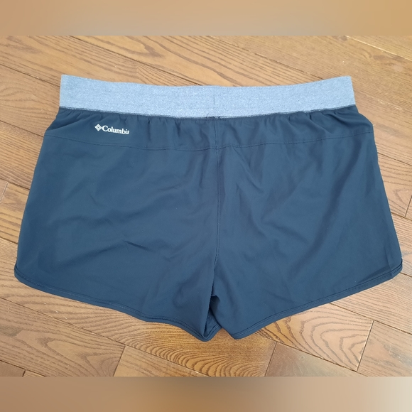 Columbia Running Shorts, Size Large, Black + Gray - Picture 1 of 7